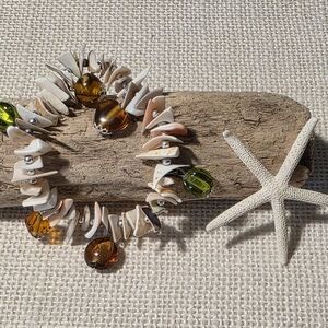 Shell and Bead Bracelet